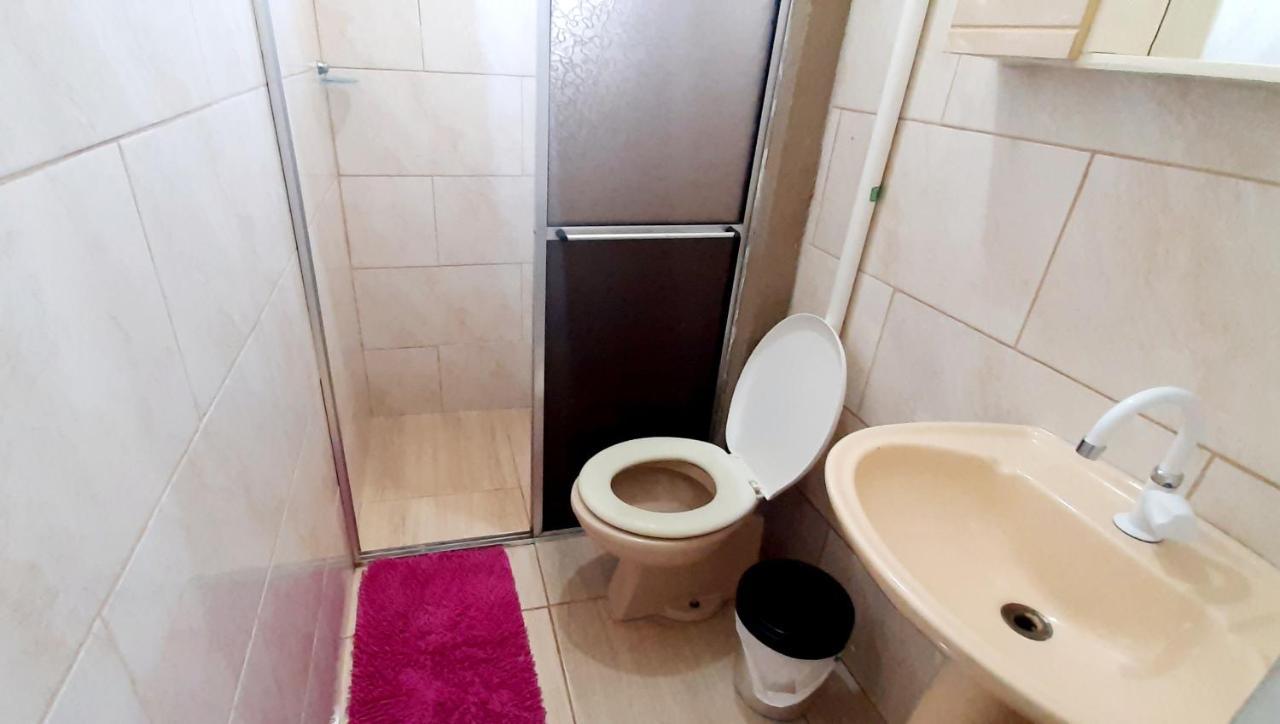 Kitnet S2 Em Torres-Rs - Na Mais Bela Praia Gaucha - Cozinha - Banheiro - Ar Condicionado - Tv Smart 32' - Wi-Fi - Estacionamento - Anfitria Superhost No Bnb Экстерьер фото